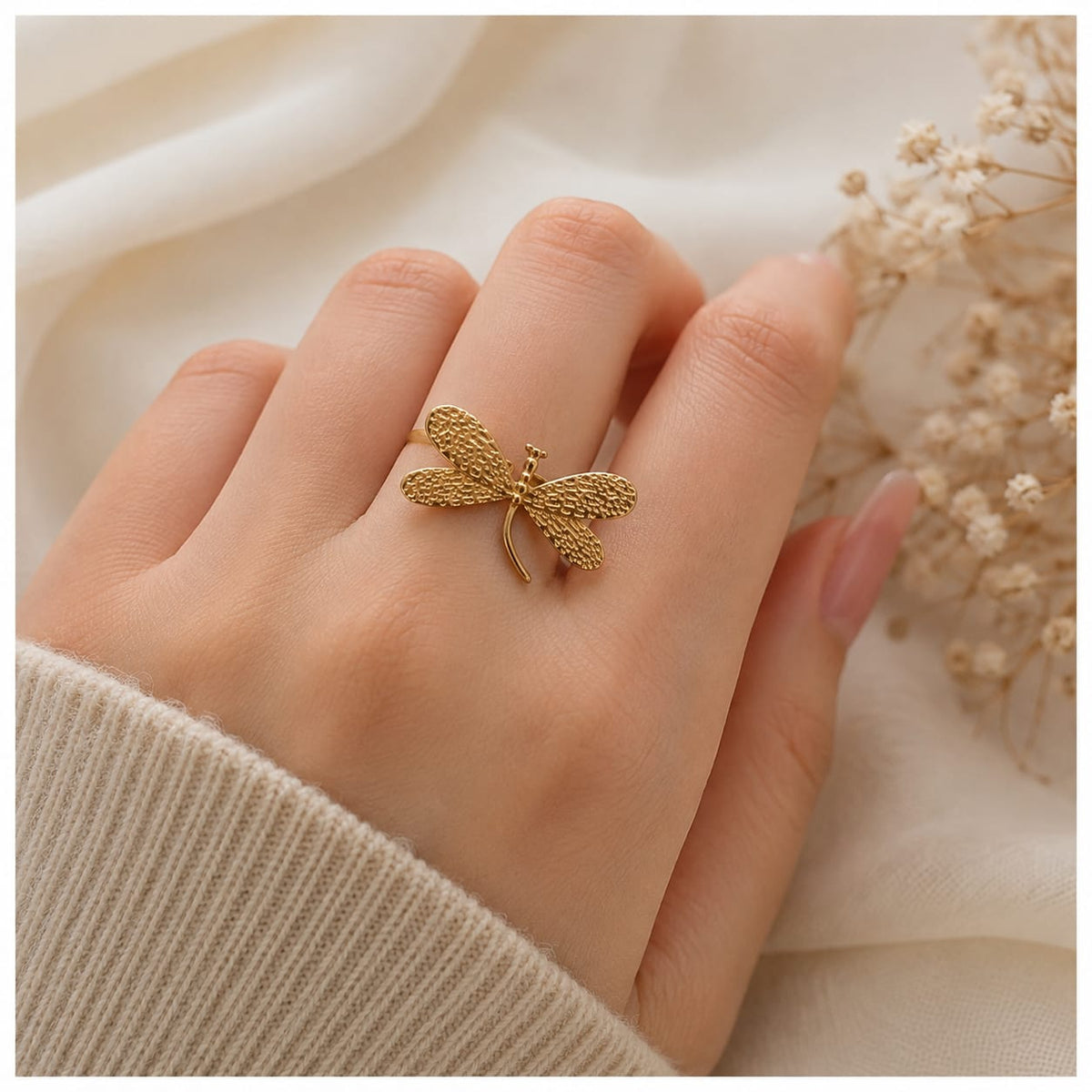Adjustable Stainless Steel Dragonfly Ring – Elegant Gold Finish